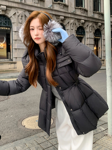 水衣源6832款纯色小蛮腰连帽显瘦羽绒服女(腰围可调节)图片