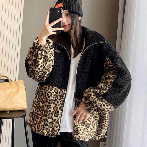 派克服羽绒服颗粒绒，女装羽绒服，IPO