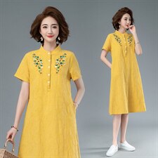 2021年夏季新款时尚气质刺绣图案连衣裙，女装连衣裙，余墨