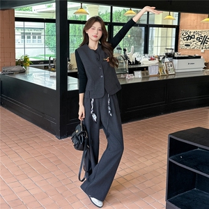 套装女2025秋季新款西装马甲阔腿裤洋气休闲三件套图片