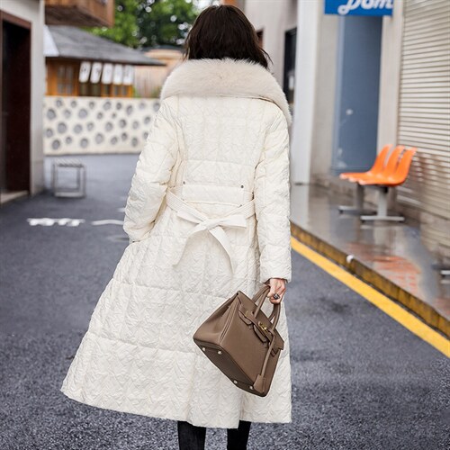 羽绒服新款2022年冬季女装时尚大气修身中款长白90%鸭绒真毛领,女装羽绒服,时尚俏佳人