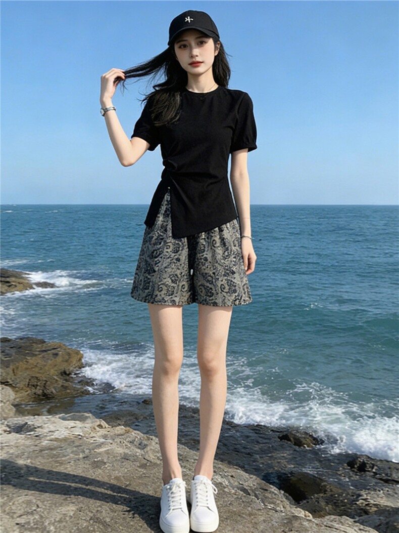高级感时尚潮流套装女夏新款显瘦圆领开叉上衣阔腿提花短裤两件套,女装套装/套裙,江南