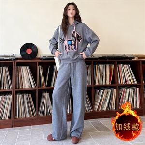 巨好看休闲时尚套装女秋冬季新款卡通印花连帽卫衣直筒长裤两件套图片