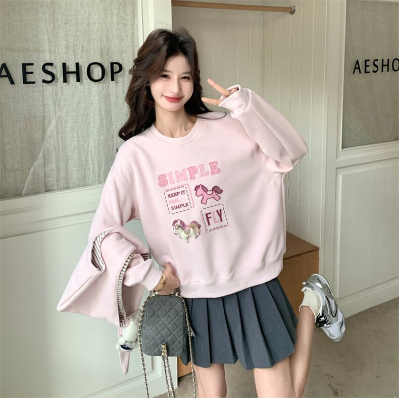 新款主推连帽小马刺绣套头卫衣2701-P125-K208,女装卫衣/绒衫,2C129