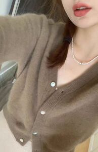 气质V领短款针织开衫女春秋宽松显瘦毛衣外套小个子羊毛外搭图片