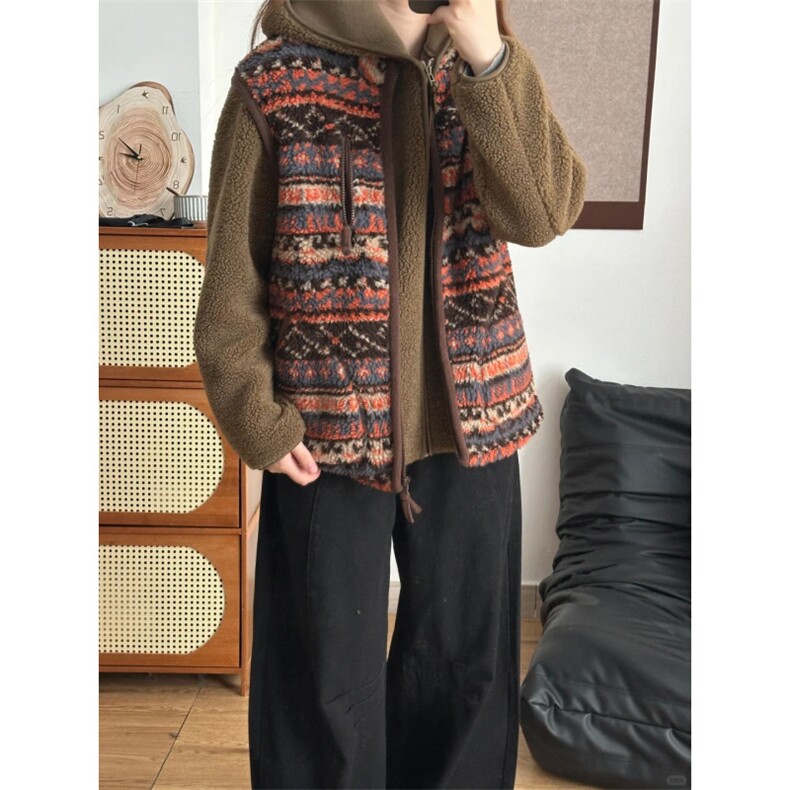 羊羔毛复古马甲1302-GS09-P78成分聚酯纤维，男装背心/马甲，星座1302