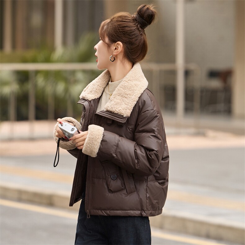 羊羔毛领拼接PU皮羽绒服女2025冬季新款小个子时尚洋气白鸭绒外套,女装羽绒服,沐七七