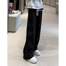 黑灰色
