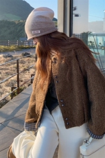 咖色格纹拼接皮毛一体羊羔毛外套女秋冬2025新款时髦洋气超火棉服，女装短外套，2C007