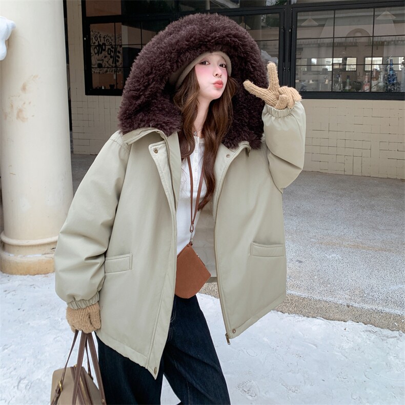 巨好看羊羔毛拼接派克羽绒服女2025冬新款设计感时尚羽绒绒外套,女装羽绒服,仟媚宠