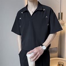 黑色
