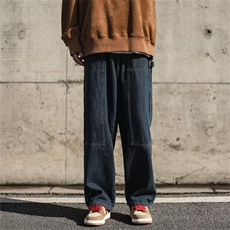 深蓝色