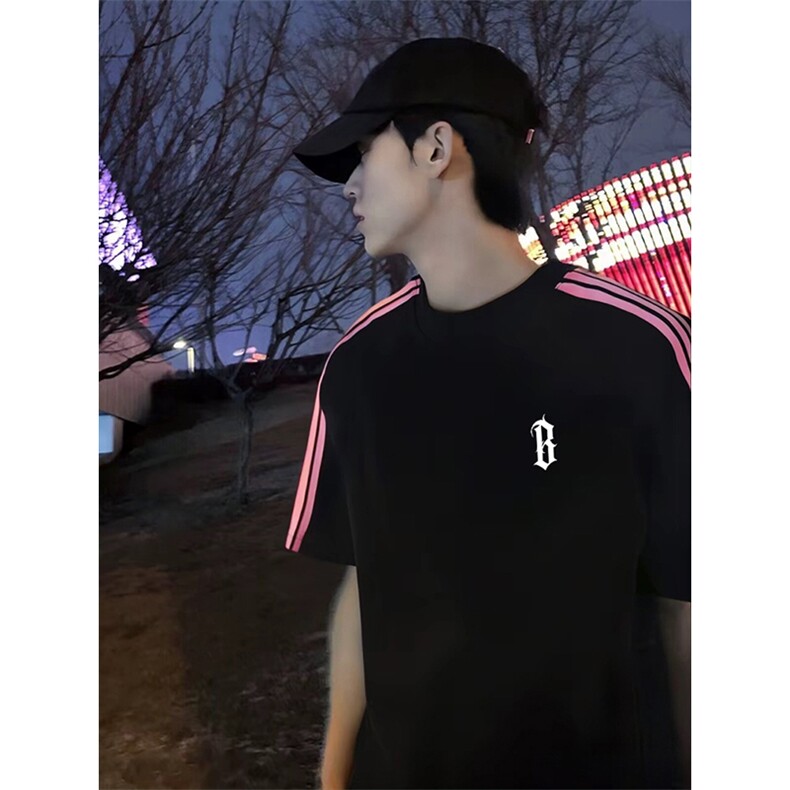 抖音得物品质二开240克宽松纯棉美式潮牌印花三条杠中性风短袖T恤,男装T恤,电商A486