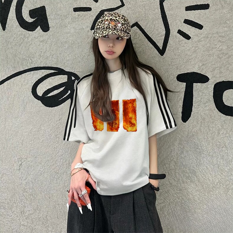 抖音得物高品质二开240克宽松纯棉美式潮牌三条杠织带短袖T恤,男装T恤,电商A486-1