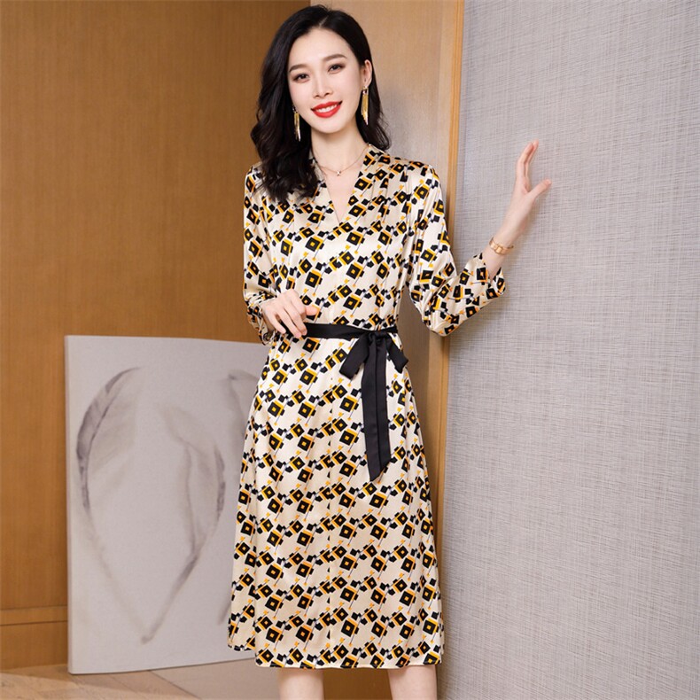 重磅真丝连衣裙女2026春装新款气质V领系带收腰宽松大码真丝裙,女装连衣裙,阿舍尔精品