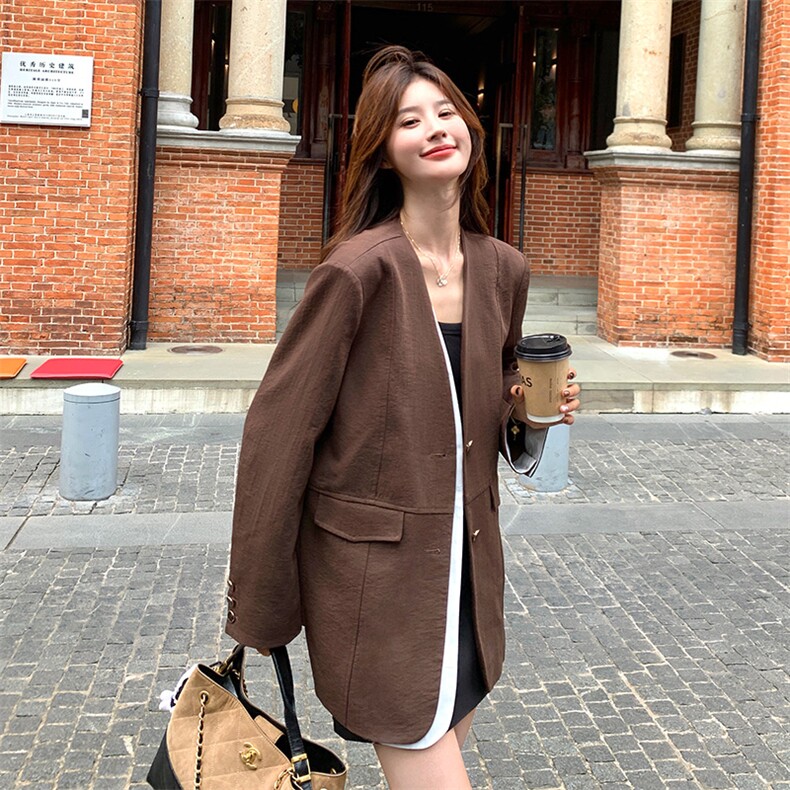 美拉德咖色假两件西装外套女春秋2025新款百搭流行巨好看显瘦西服图片