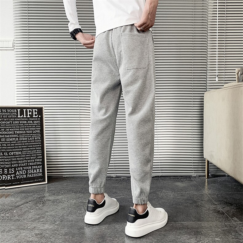 网红华夫格休闲裤男韩版潮流2025秋冬季新款小熊压花长裤修身小脚，男装休闲裤，电商A327