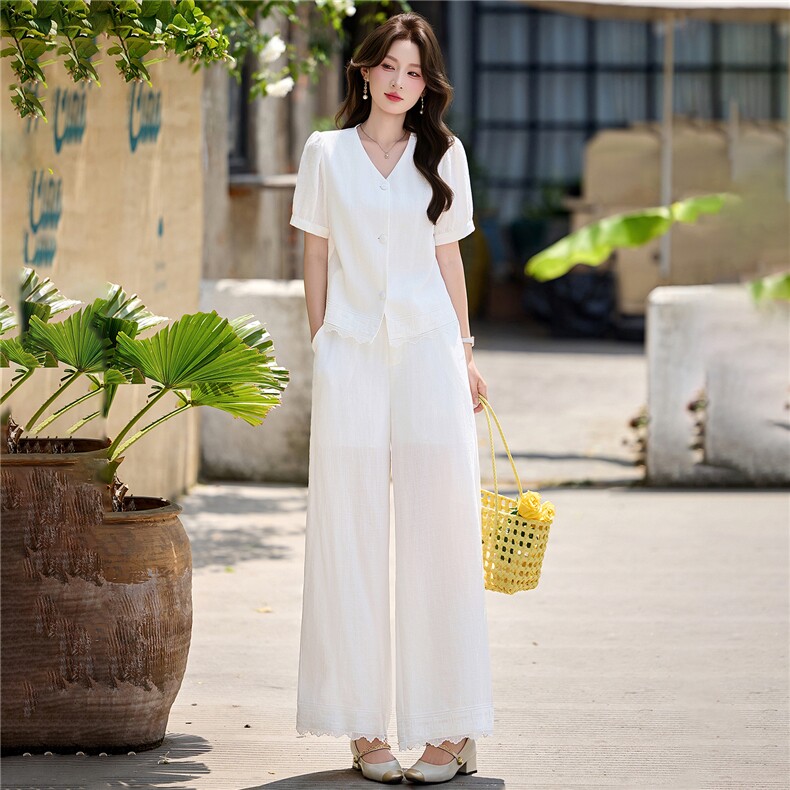 巨好看松弛感棉麻V领女夏2026夏新款高腰阔腿裤套装减龄女两件套,女装套装/套裙,意芙