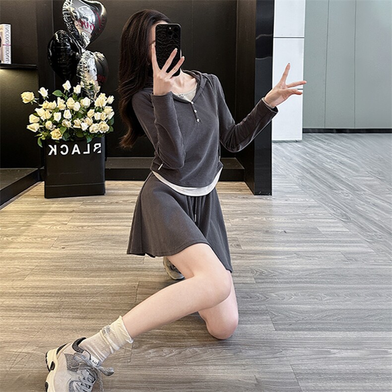 时尚洋气减龄套装裙女春新款撞色拼接抽绳连帽卫衣百褶短裙两件套,女装套装/套裙,江南
