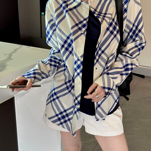 蓝格衬衫设计感格纹撞色薄款长袖上衣女早秋宽松显瘦翻领外套图片