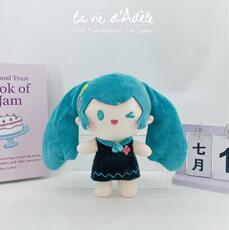 黑色裙子初音生日礼物抓机婚庆礼品抛洒精品