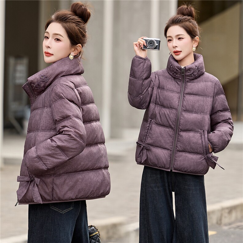 现货！优雅气质立领羽绒服女短款小个子时尚显瘦保暖大气刺绣上衣，女装羽绒服，沐七七