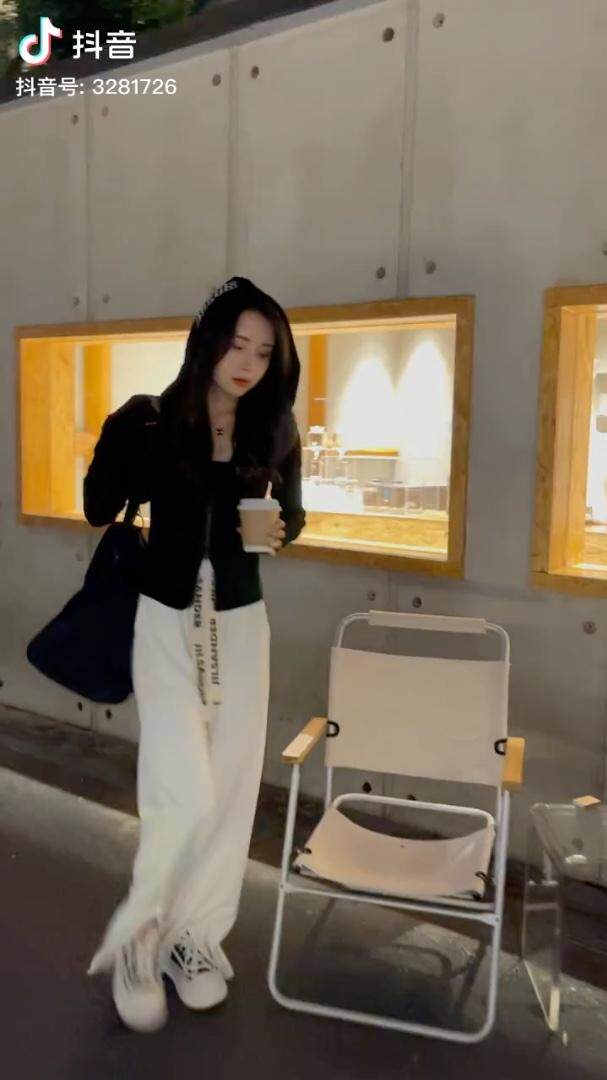 西装阔腿裤，女装西装，欧妮卡蒂蔓