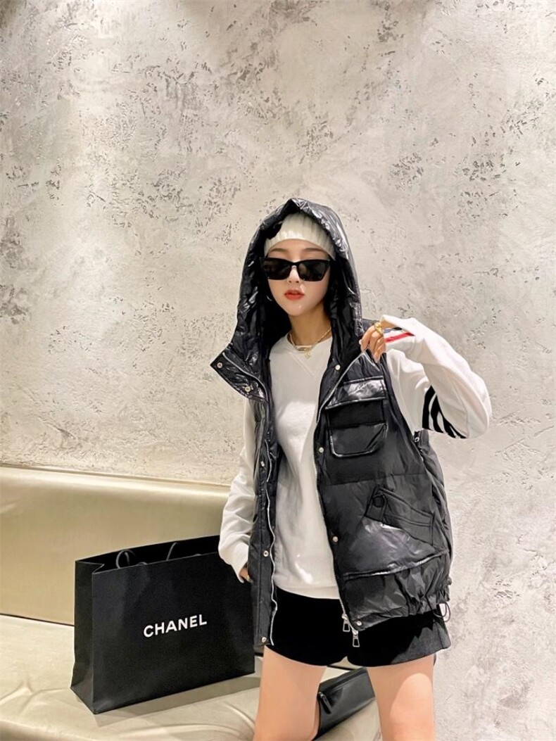 时尚连帽羽绒马甲，女装马甲，cicicoco
