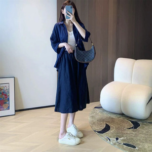 2025夏季松弛感翻领亚麻宽松设计感灯笼袖衬衫图片