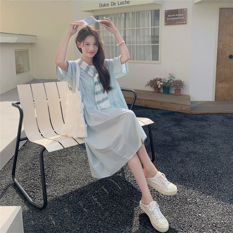 蓝色条纹披肩连衣裙女夏季2025新款小个子宽松韩系爆款衬衫裙流行,女装连衣裙,蝶眷