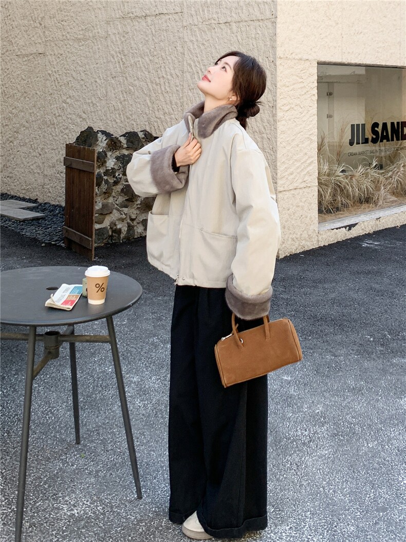 率性简约风毛绒拼接羽绒服女2025冬新款休闲气质防风立领羽绒外套,女装羽绒服,艾米莉亚