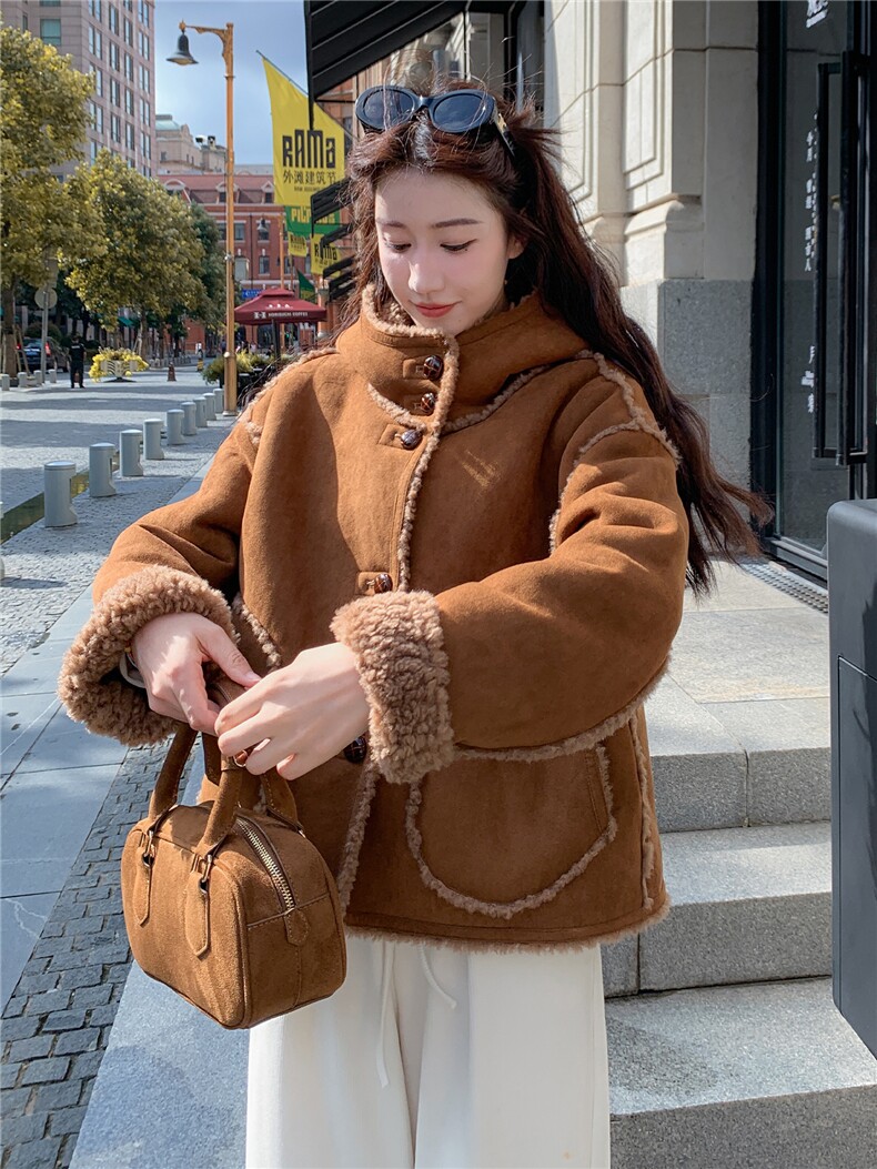 咖色毛绒羊羔毛外套女冬季小个子加厚加绒高级感穿搭皮毛一体大衣,女装皮草,欣美人