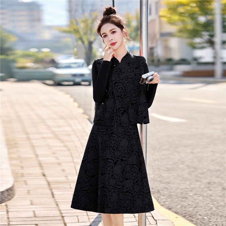 2026年春季新款女装时尚气质新中式提花三件套婚礼红色晚宴会礼服,女装套装/套裙,关键词