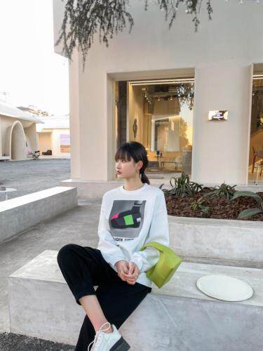 空气层圆领卫衣，女装卫衣/绒衫，碧沁伊人