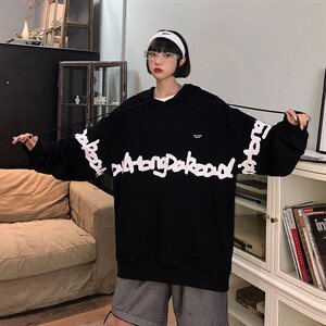 【】A003-HW3105-P55新款时尚英文字母印花连帽卫衣女模1图片