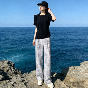 时尚简约套装女夏新款收腰显瘦圆领开叉不规则短袖印花长裤两件套图片