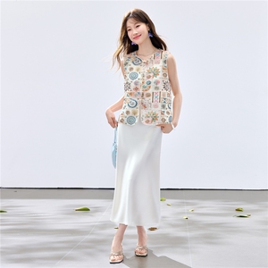 夏季新款现货!2026新中式小清新刺绣马甲+珍珠吊带连衣裙套装女图片
