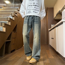 泥黄色
