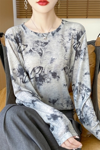 秋季新款天丝女圆领水墨画长袖正品细绒棉打底衫时尚亲肤上衣图片