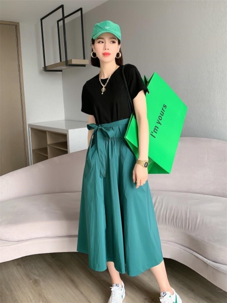 夏季新款韩版套裙、连衣裙，女装连衣裙，紫锦百艳