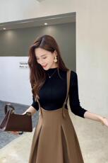 2021现货白搭气质款休闲背带裙，其它，秀水百合