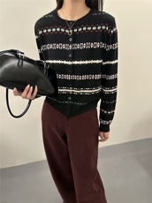 2025舒适百搭简约材质开衫圆领条纹，女装针织衫/毛衣，鄂维那特