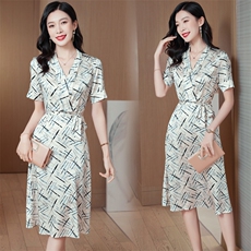 印花重磅真丝连衣裙女中长款2025新款年轻妈妈装系带桑蚕丝A字裙，女装连衣裙，阿舍尔精品