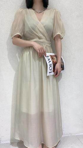 一系列天丝材质，女装，幻题