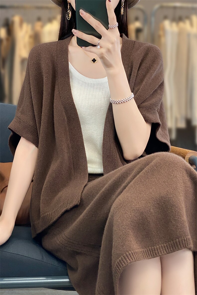 针织开衫女短款蝙蝠袖宽松秋罩衫配裙子两件套装,女装套装/套裙,琳尚羊绒