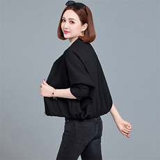 蝙蝠袖短款棒球服外套女2024秋季新款小个子宽松休闲百搭夹克上衣，女装短外套，魅影