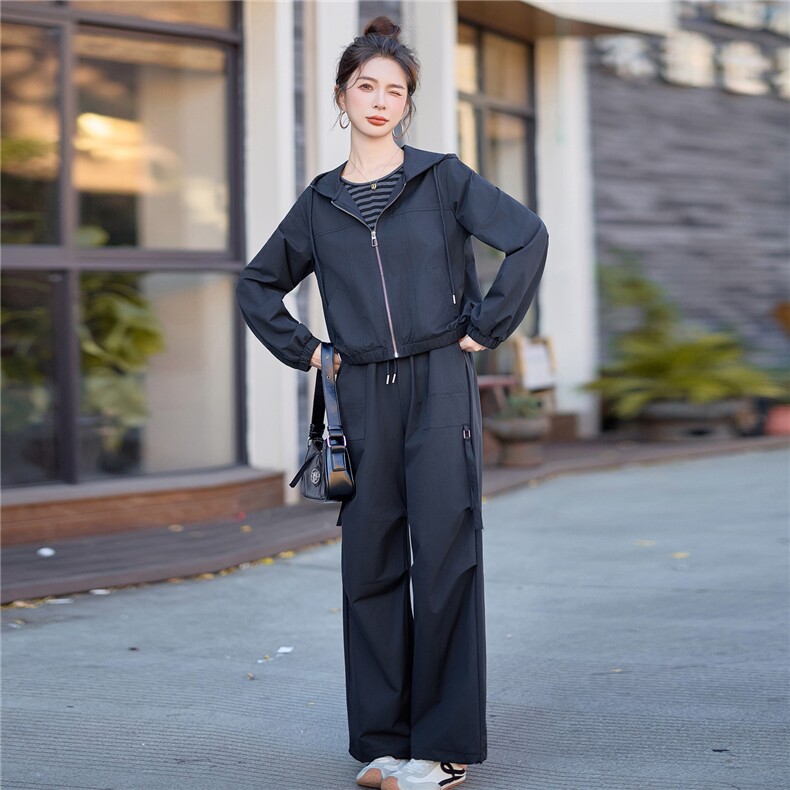 现货！！！2025年秋季全新时尚休闲减龄三件套9508,女装套装/套裙,红依佳