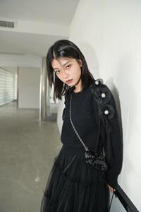 我们总是把握在 很是招摇 却又 闻不到俗味儿的 那种尺度图片
