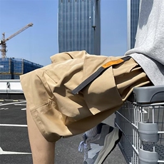 卡其色