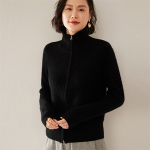 时尚高领加厚羊绒开衫 显瘦保暖女士外套图片